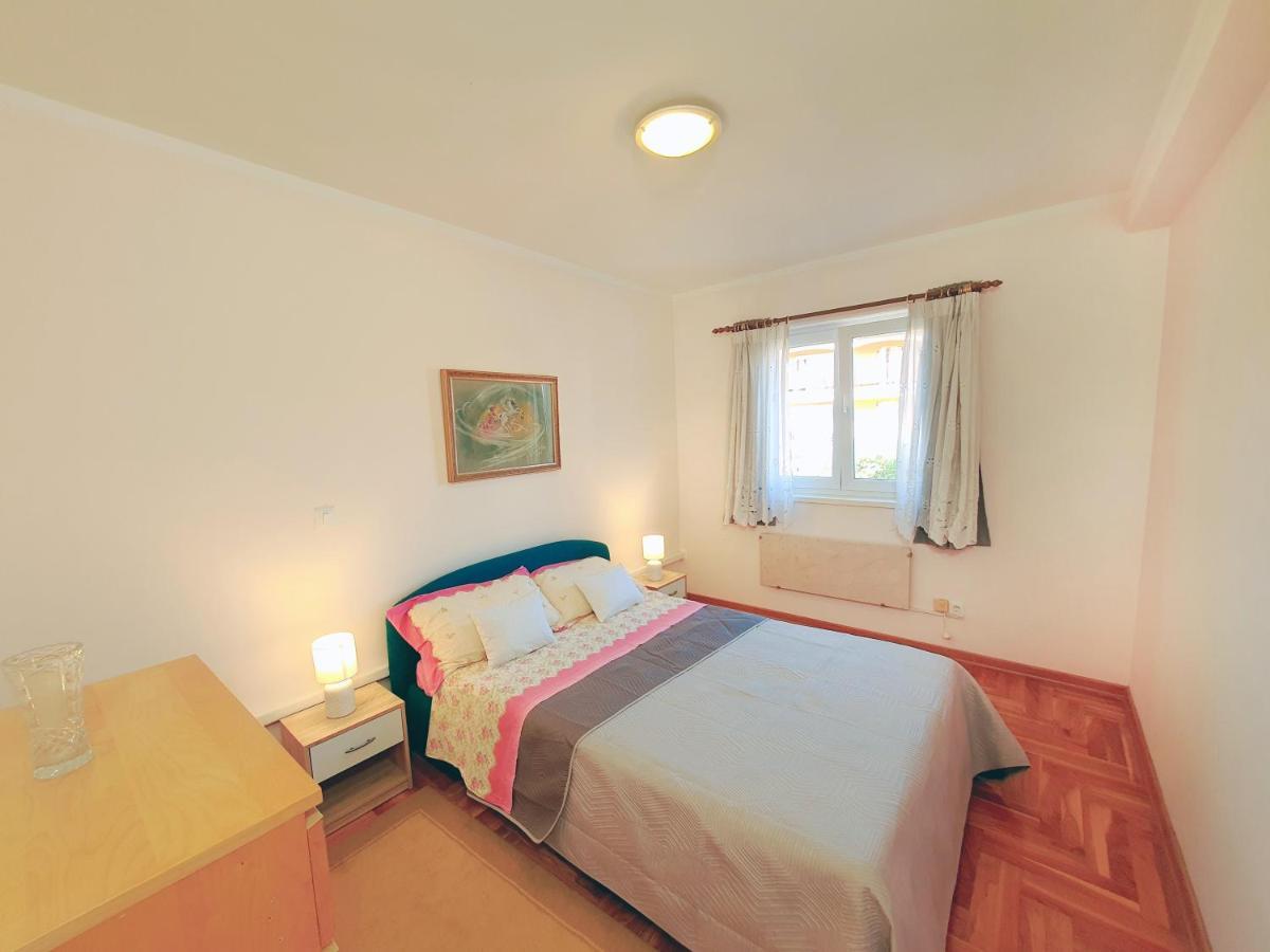 Panorama Apartment Tar-Vabriga ภายนอก รูปภาพ